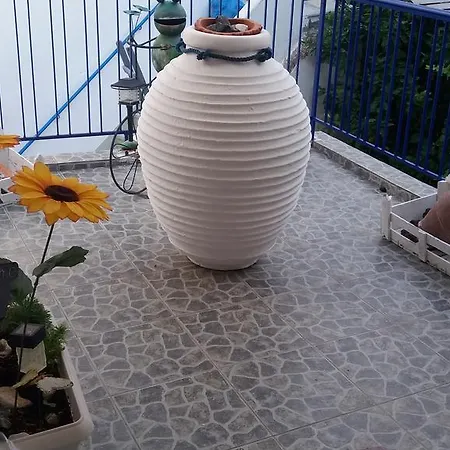 Ξενοδοχείο με διαμερίσματα Anastasia Μέθανα